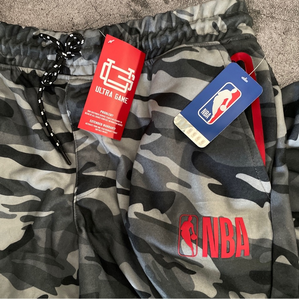 NBA Licensed Men's Camo Jogger Sweatpants NBA Logo ZFMB NEW with TAGS Size Large